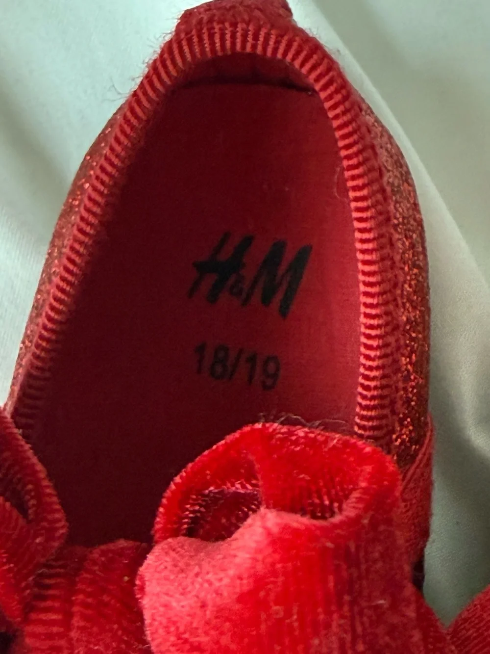 H&M Red Glitter Bow Baby Ballet Flats